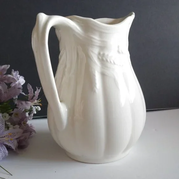 Weatherby Hanley England Wheat Pitcher Vase - Picture 7 of 14